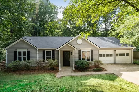 1035 Braddock Cir, Woodstock, GA 30189