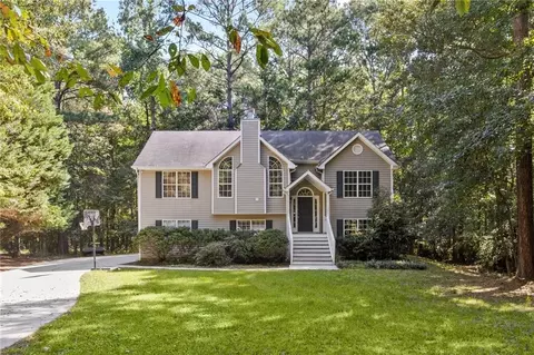 125 Applewood Cir, Newnan, GA 30263