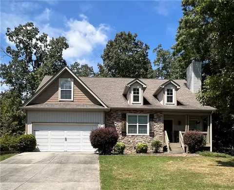 330 Talon Dr SE, Rydal, GA 30171