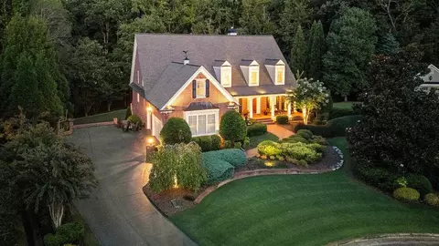 657 Tabbystone St, Marietta, GA 30064