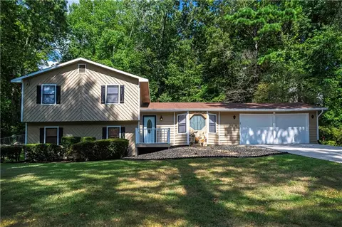 3156 Taffy Ln, Snellville, GA 30039