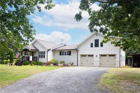 1117 Little Mountain Rd, Dawsonville, GA 30534