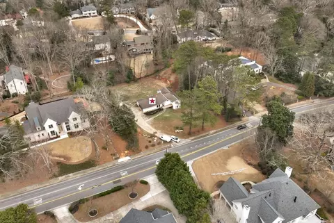 905 Heards Ferry Rd, Atlanta, GA 30328