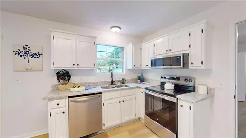 3116 Windgate Dr, Buford, GA 30519 photo 12