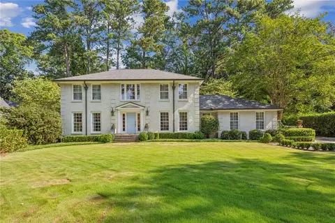4590 Club Dr NE, Atlanta, GA 30319