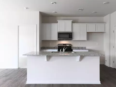 8237 Castleton Dr, Fairburn, GA 30213 photo 5