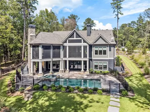 1223 Fox Squirrel Dr, Greensboro, GA 30642
