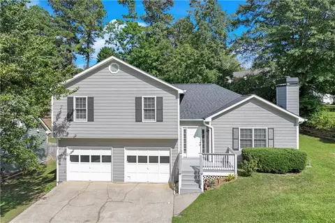 5525 Princeton Oaks Dr, Sugar Hill, GA 30518