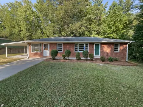 6899 Florence Dr, Lithia Springs, GA 30122