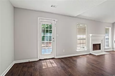 10777 Knotty Pine Pl, Hampton, GA 30228 photo 5