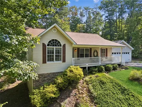 108 Majestic Oak Dr, Dahlonega, GA 30533