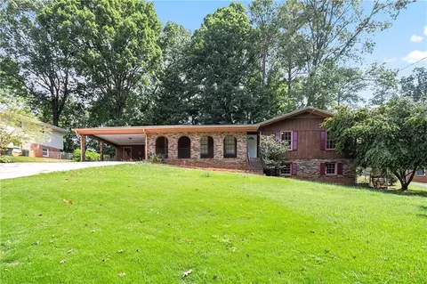 4094 Weeks Dr NW, Kennesaw, GA 30144