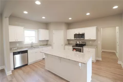 505 Citadel Cir, Hampton, GA 30228 photo 10
