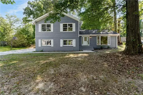 6676 Alvan Ct, Riverdale, GA 30296