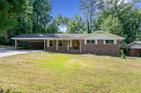 456 Martindale Ct, Stone Mountain, GA 30088