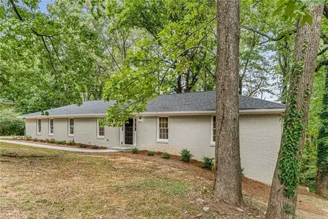 2599 Stoney Brook Ln NE, Marietta, GA 30062