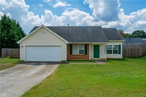 329 Shenandoah Cir, Winder, GA 30680