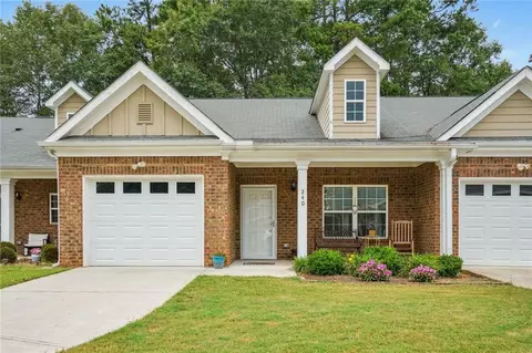 240 Rosenwald Ln, Hampton, GA 30228