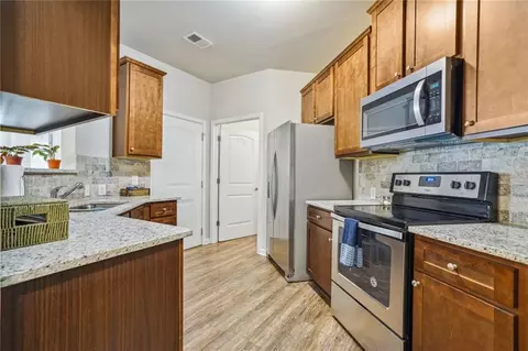 240 Rosenwald Ln, Hampton, GA 30228 photo 7