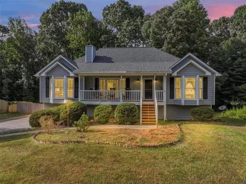 529 Legacy Park Ln, Powder Springs, GA 30127