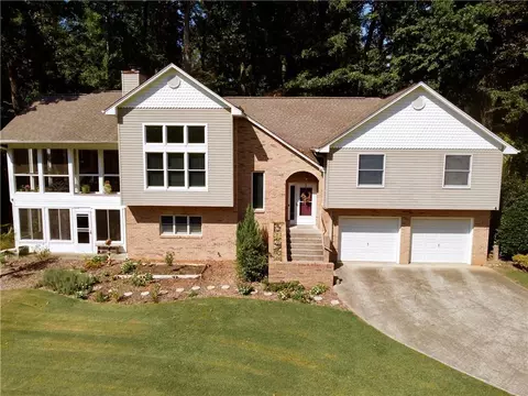 2750 Old Dawsonville Rd, Gainesville, GA 30506
