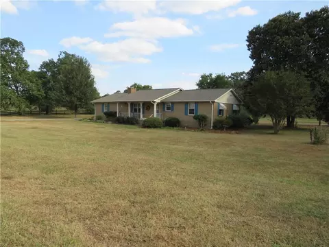 905 Denton Rd, Cedartown, GA 30125