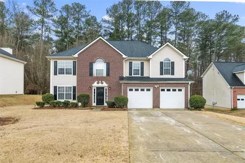 3353 Rockmill Dr, Ellenwood, GA 30294