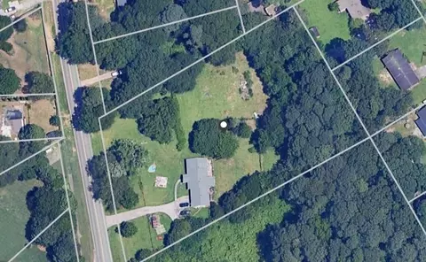 842 Davis Rd, Lawrenceville, GA 30046