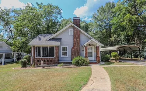 200 Walnut St, Toccoa, GA 30577 photo 2