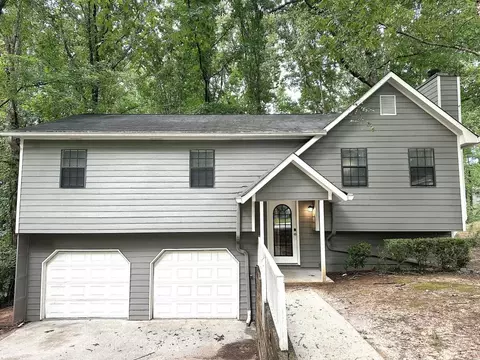 4040 Oak Stone Dr, Douglasville, GA 30135