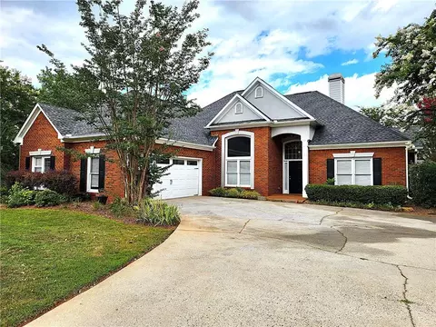 1519 Fallen Leaf Dr, Marietta, GA 30064