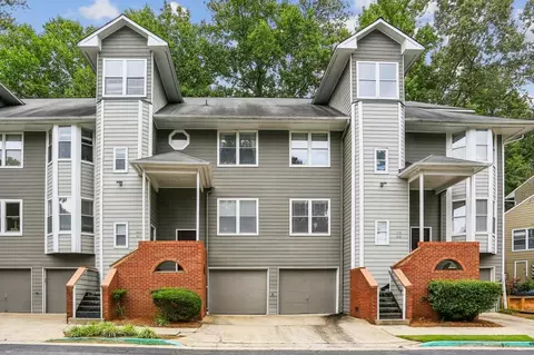 303 Ivy Green Ln SE, Marietta, GA 30067