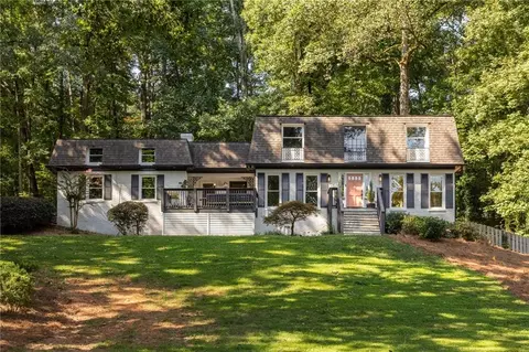 2282 Deer Ridge Dr, Stone Mountain, GA 30087