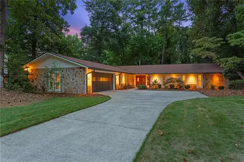 4060 Norton Pl SE, Smyrna, GA 30082