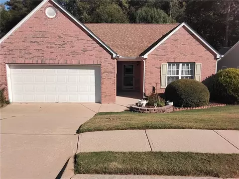 729 Jacoby Dr, Loganville, GA 30052