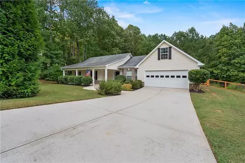 813 Evergreen Dr, Monroe, GA 30655