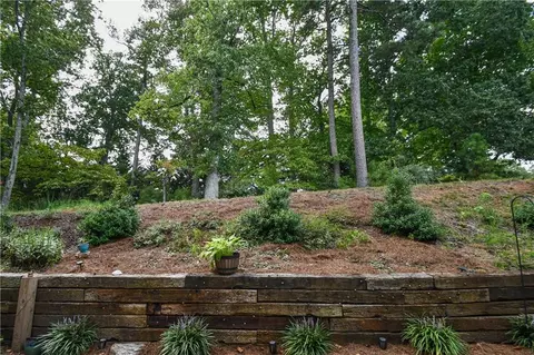 2075 Pine Tree Dr #D2, Buford, GA 30518 photo 31
