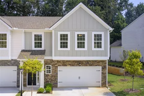 71 Portico Pl, Newnan, GA 30265