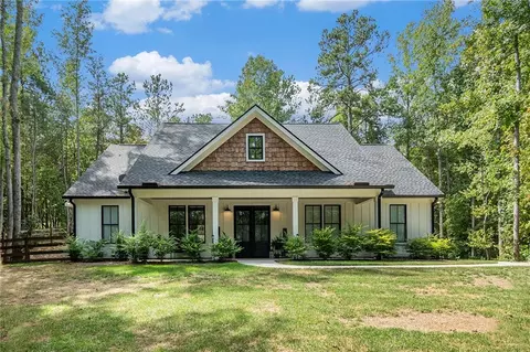 8949 Highway 136 W, Talking Rock, GA 30175
