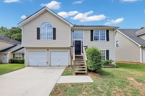 3015 Stonebridge Creek Dr, Lithonia, GA 30058