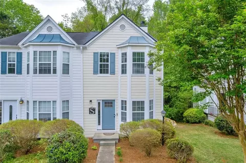 4406 Thorngate Ln, Acworth, GA 30101