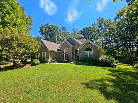 120 Celita Ct, Cleveland, GA 30528
