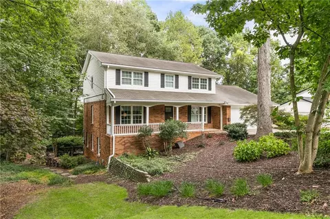 2550 Bentbrook Dr, Dunwoody, GA 30360