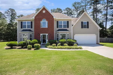908 Lindsay Ct, Loganville, GA 30052