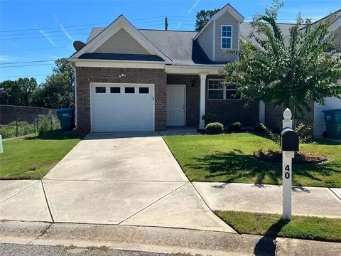 40 Rosenwald Ln, Hampton, GA 30228