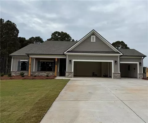1090 Red Oak Blvd, Loganville, GA 30052