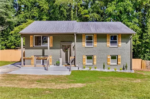 2471 Rolling View Dr SE, Smyrna, GA 30080