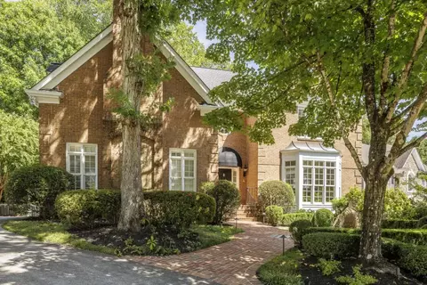 5369 Brooke Farm Dr, Atlanta, GA 30338