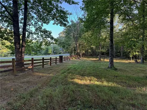 8245 Bethel Rd, Gainesville, GA 30506