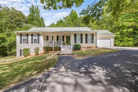 2211 Sandy Creek Rd, Commerce, GA 30530
